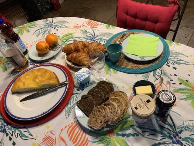 Brossard Bed & Breakfast Cavaillon Dış mekan fotoğraf
